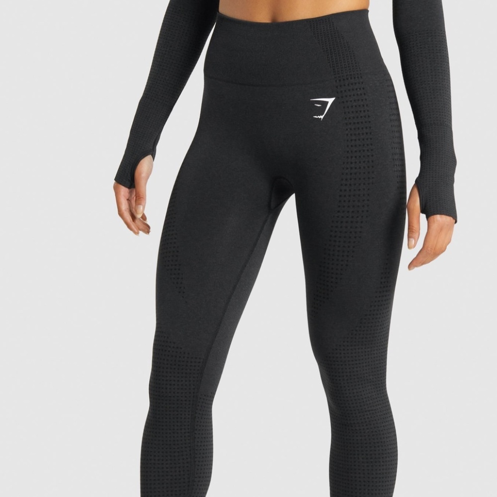 Gymshark Black VITAL SEAMLESS 2.0 LEGGINGS- Small